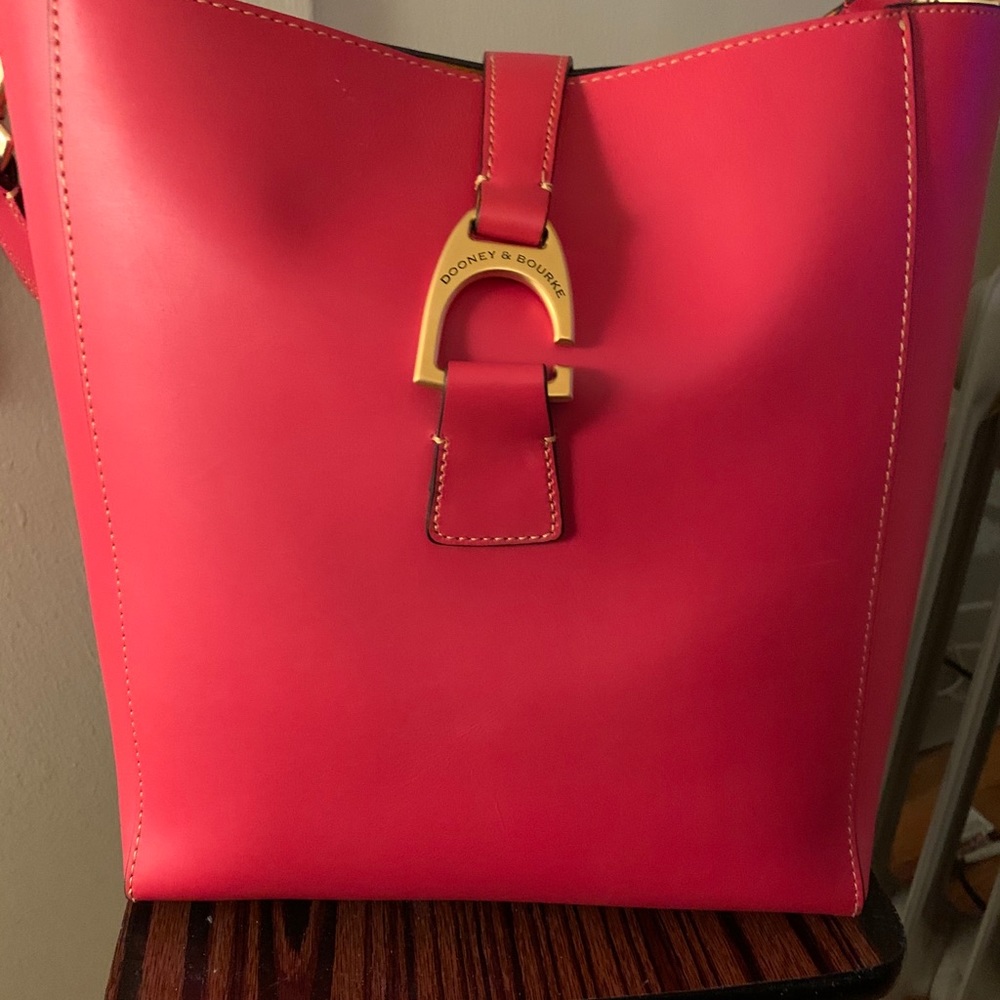 DOONEY and BOURKE Large Emerson Brynn Red